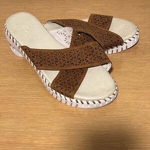 Isle Jacobsen Sandal size 41